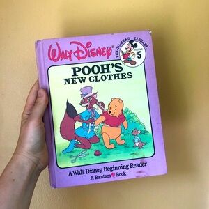 Pooh’s New Clothes Book